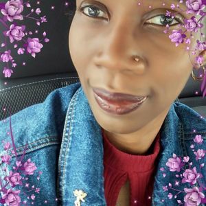 Meet your Posher, Alicia